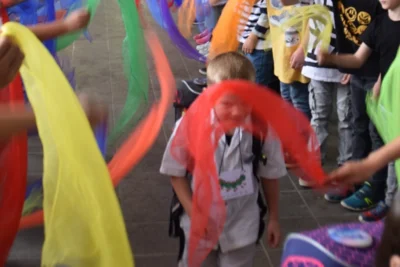 Foto des Albums: Einschulungsfeier auf dem Schulhof