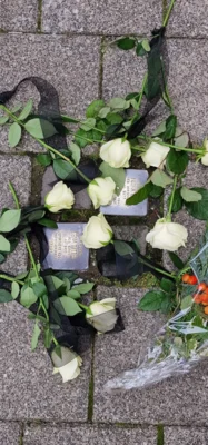 Foto des Albums: Vor 85 Jahren, wir erinnern uns! Die Stolpersteine in Kahla, 9. November 2023