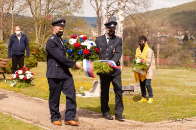 Foto des Albums: Gedenken in Kleindembach, 8. Mai 2021