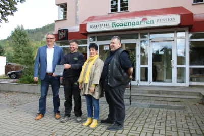 Foto des Albums: Informationsplakette am Rosengarten, 30. September 2021
