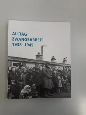 Foto des Albums: Im Archiv des ITS