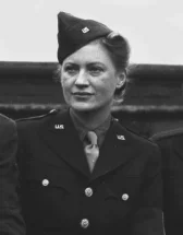 Foto des Albums: Lee Miller, Fotografin, am Walpersberg, Mai 1945