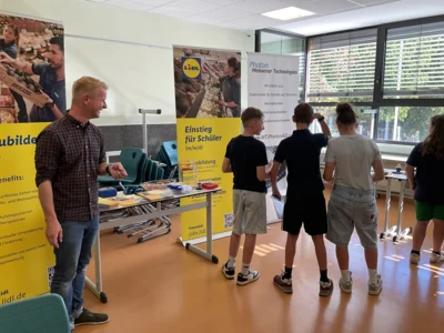 Stand von Lidl  (Bild vergr&ouml;&szlig;ern)