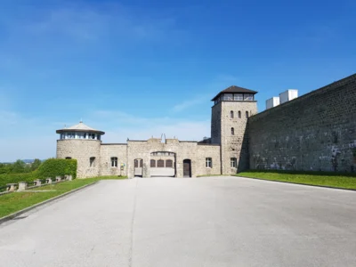 Foto des Albums: Vereinsexkursion nach Nürnberg, München (ehem. KZ Dachau), Berchtesgaden und Österreich (Gedenkstätten Mauthausen, Sankt Georgen und Ebensee)
