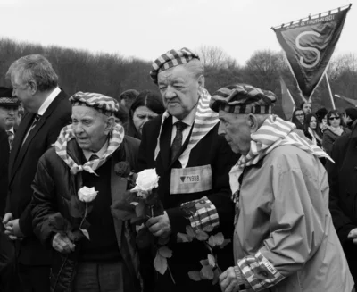Foto des Albums: Teilnahme Gedenkfeierlichkeiten in Buchenwald,Weimar und in Souchez sowie in der Normandie/Frankreich