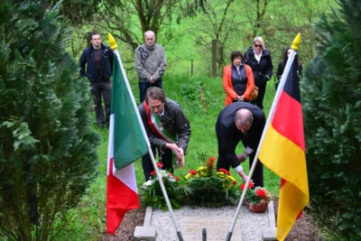 Foto des Albums: Teilnahme an den Gedenkfeierlichkeiten am Walpersberg, Langenorla und Kahla,  Betreuung und Begleitung ehemaliger Zwangsarbeiter, Familienangehöriger und ausländischer Gäste