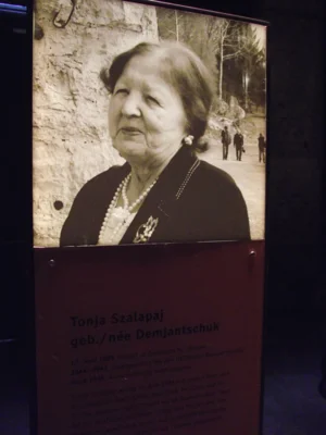 Foto des Albums: Einladung der Stadt Dortmund und Teilnahme an der Eröffnung der Ausstellung „Zwangsarbeit“ der Gedenkstätte Buchenwald