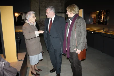 Foto des Albums: Einladung der Stadt Dortmund und Teilnahme an der Eröffnung der Ausstellung „Zwangsarbeit“ der Gedenkstätte Buchenwald