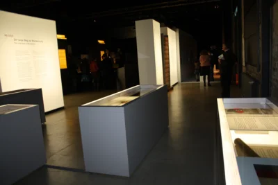 Foto des Albums: Einladung der Stadt Dortmund und Teilnahme an der Eröffnung der Ausstellung „Zwangsarbeit“ der Gedenkstätte Buchenwald