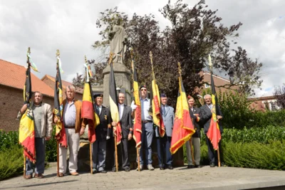 Foto des Albums: Teilnahme an den Gedenkfeierlichkeiten zum Widerstand sowie Treffen und Gespräche mit ehemaligen Widerstandskämpfern, Rutten, Belgien