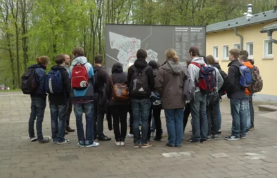 Foto des Albums: Besuch der Gedenkstätte Buchenwald und Ohrdruf mit allen Gästen und den Jugendlichen