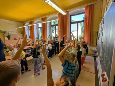 Foto des Albums: Mit „Poldi“ den Schulweg meistern