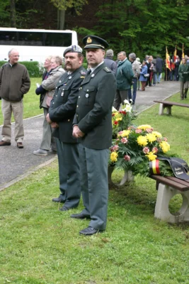 Foto des Albums: Gedenkfeier Walpersberg 2004