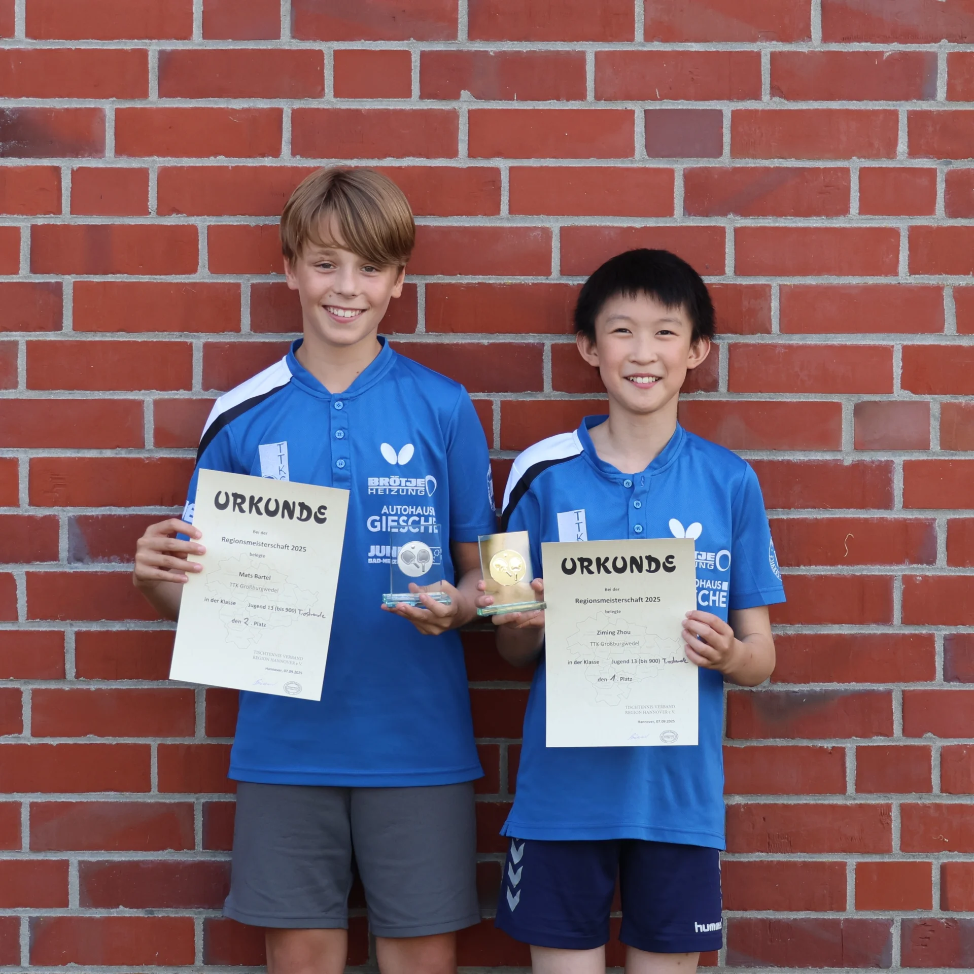 Bild: Ziming Zhou gewinnt die Trostrunde Jungen 13 LK II vor Mats Bartel