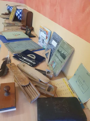 Foto des Albums: Die Schule früher…