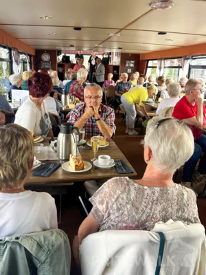 Foto des Albums: Seniorenausflug nach Rheinsberg mit Seefahrt auf dem Grienericksee