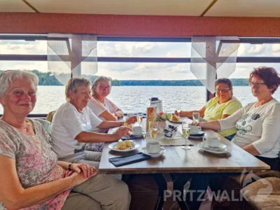 Foto des Albums: Seniorenausflug nach Rheinsberg mit Seefahrt auf dem Grienericksee