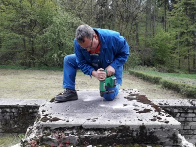 Foto des Albums: Neue Gedenktafel Lager VI