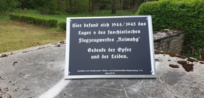 Foto des Albums: Neue Gedenktafel Lager VI