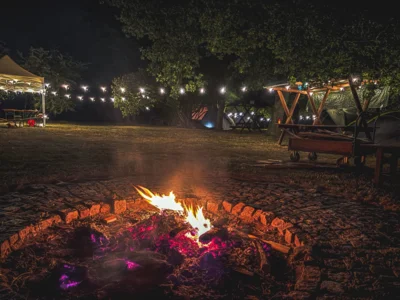 Lagerfeuer des Camps  (Bild vergr&ouml;&szlig;ern)