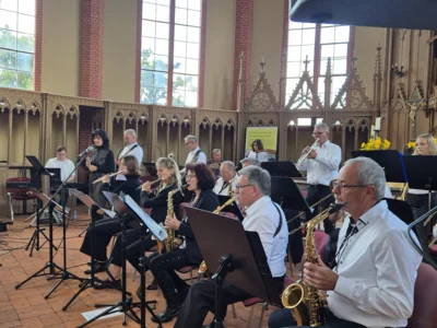 2025 Lulu Big Band Kirche Redefin SW (8) 