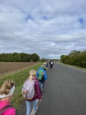 Foto des Albums: Wandertag Klasse 1 - Ziegenstall Gimmel