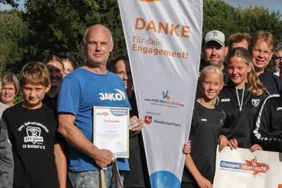 Foto des Albums: Ehrenamt überrascht Volker Borchers