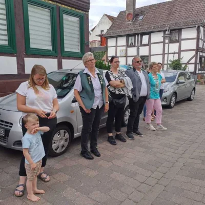 Foto des Albums: Aufhängen der Königsscheiben