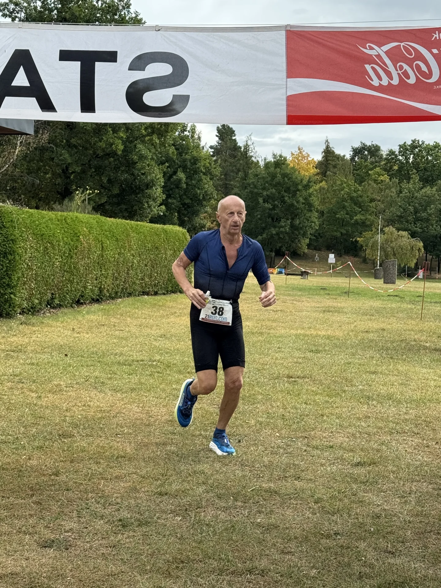 Bild : 05 3 Läüfer beim Triathlon