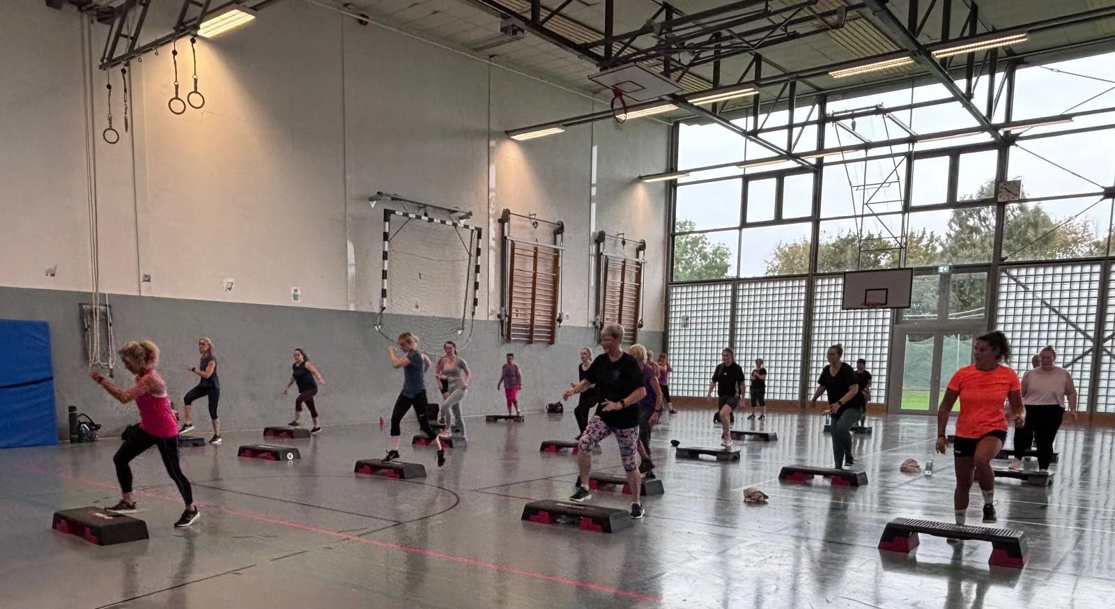 Bild: Step Up mit Kirsten Lötl