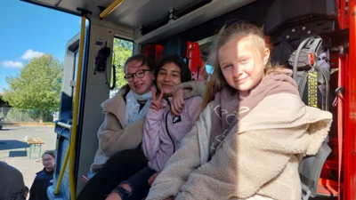 Foto des Albums: Besuch bei der Feuerwehr Jahrgang 4