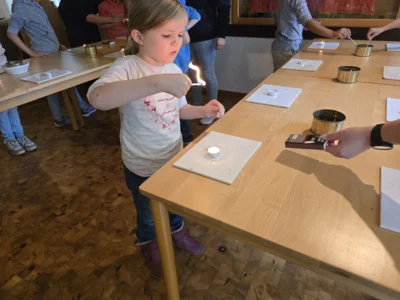 Foto des Albums: Besuch bei der Feuerwehr Jahrgang 4