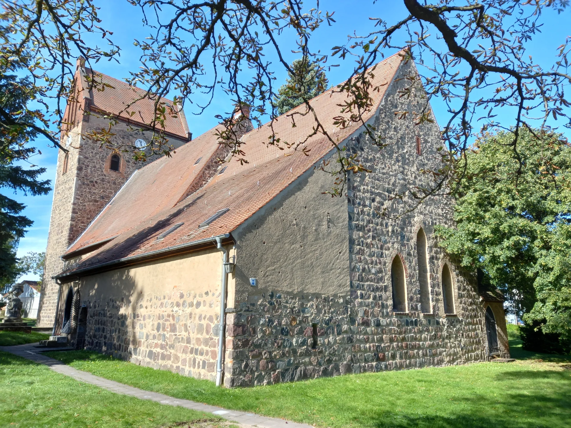 Bild: Feldsteinkirche 2. Hälfte 13. Jhd.