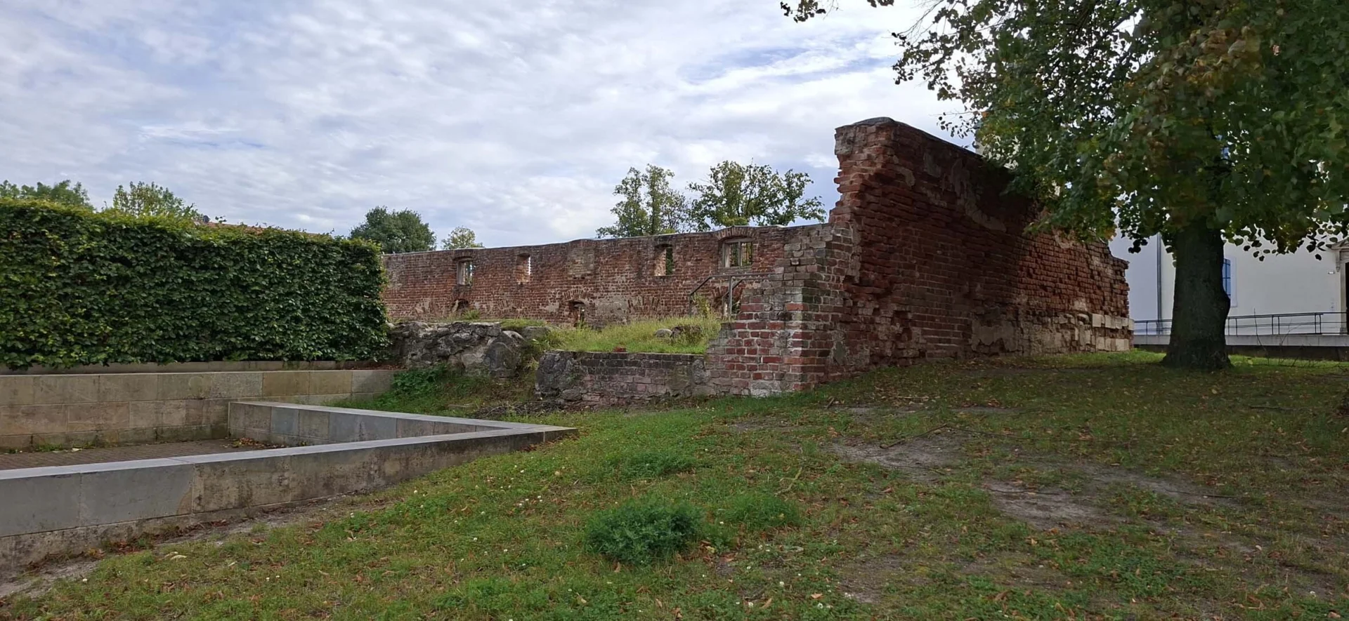 Bild: Schloss-Ruine