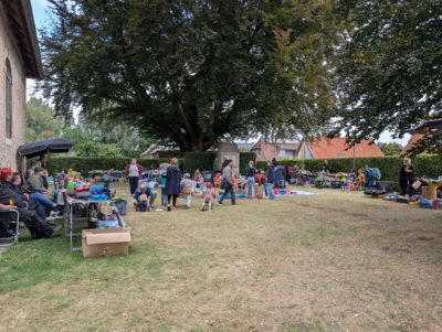 Foto des Albums: Dorfflohmarkt Völkenrode