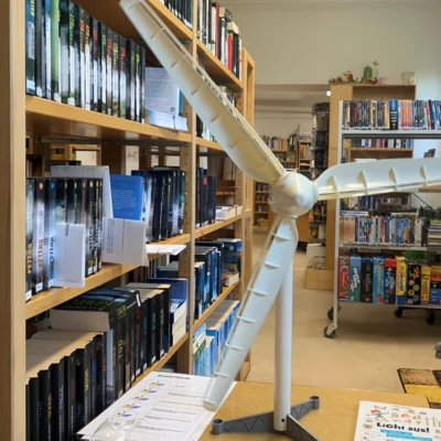 Mini-Windrad  (Bild vergr&ouml;&szlig;ern)