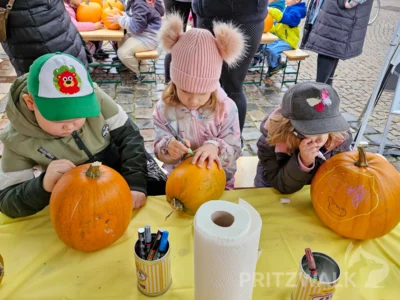 Foto des Albums: Bunt und lecker war der PriMa-Treff Herbst- und Kürbismarkt