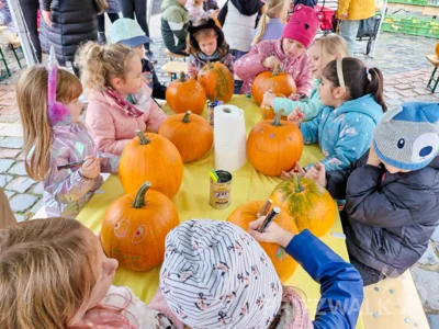 Foto des Albums: Bunt und lecker war der PriMa-Treff Herbst- und Kürbismarkt
