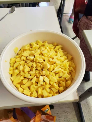 Foto des Albums: Kartoffelsuppe der Klasse 4 im Herbst 2025