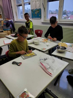 Foto des Albums: Kartoffelsuppe der Klasse 4 im Herbst 2025