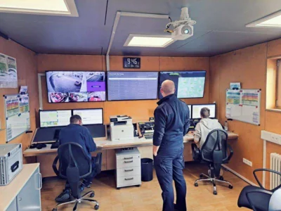 Foto des Albums: Kreisweite Übung “Flächenlage Unwetter” - Feuerwehren ziehen positive Bilanz Stresstest für Zentrale Leitstelle und kommunale Technische Einsatzleitungen