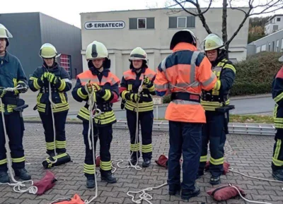 Foto des Albums: Die letzten Feuerwehreinsatzkräfte für dieses Jahr konnten ihren Grundlehrgang bestehen