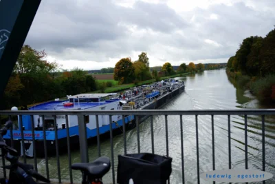 Mittellandkanal  (Bild vergr&ouml;&szlig;ern)