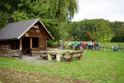 Rastplatz S&uuml;daue  (Bild vergr&ouml;&szlig;ern)
