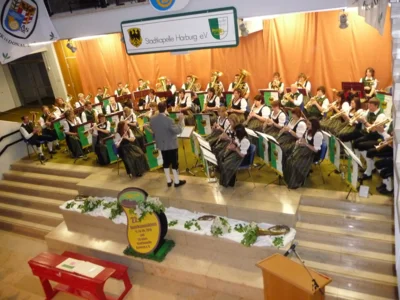 Festakt zu 25 Jahre Stadtkapelle Harburg  (Bild vergr&ouml;&szlig;ern)