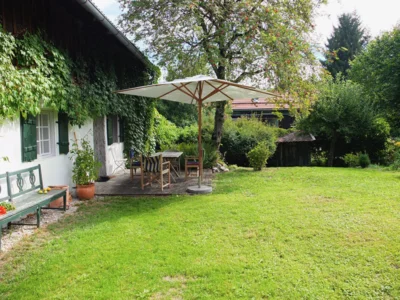 Gartenidylle  (Bild vergr&ouml;&szlig;ern)