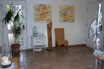 Wartezimmer  (Bild vergr&ouml;&szlig;ern)