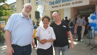 12. Team PFLEGE_Tag der offenen T&uuml;r 2025_Ev. KH Ludwigsfelde mit Nicole Ulbrich_Stellv. Vorsitzende des LuKISS e.V. 