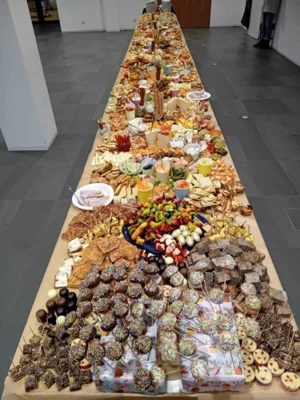 Ein Mitbringbuffet der besonderen Art!  (Bild vergr&ouml;&szlig;ern)