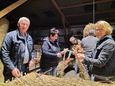 Foto des Albums: Erntekrone binden